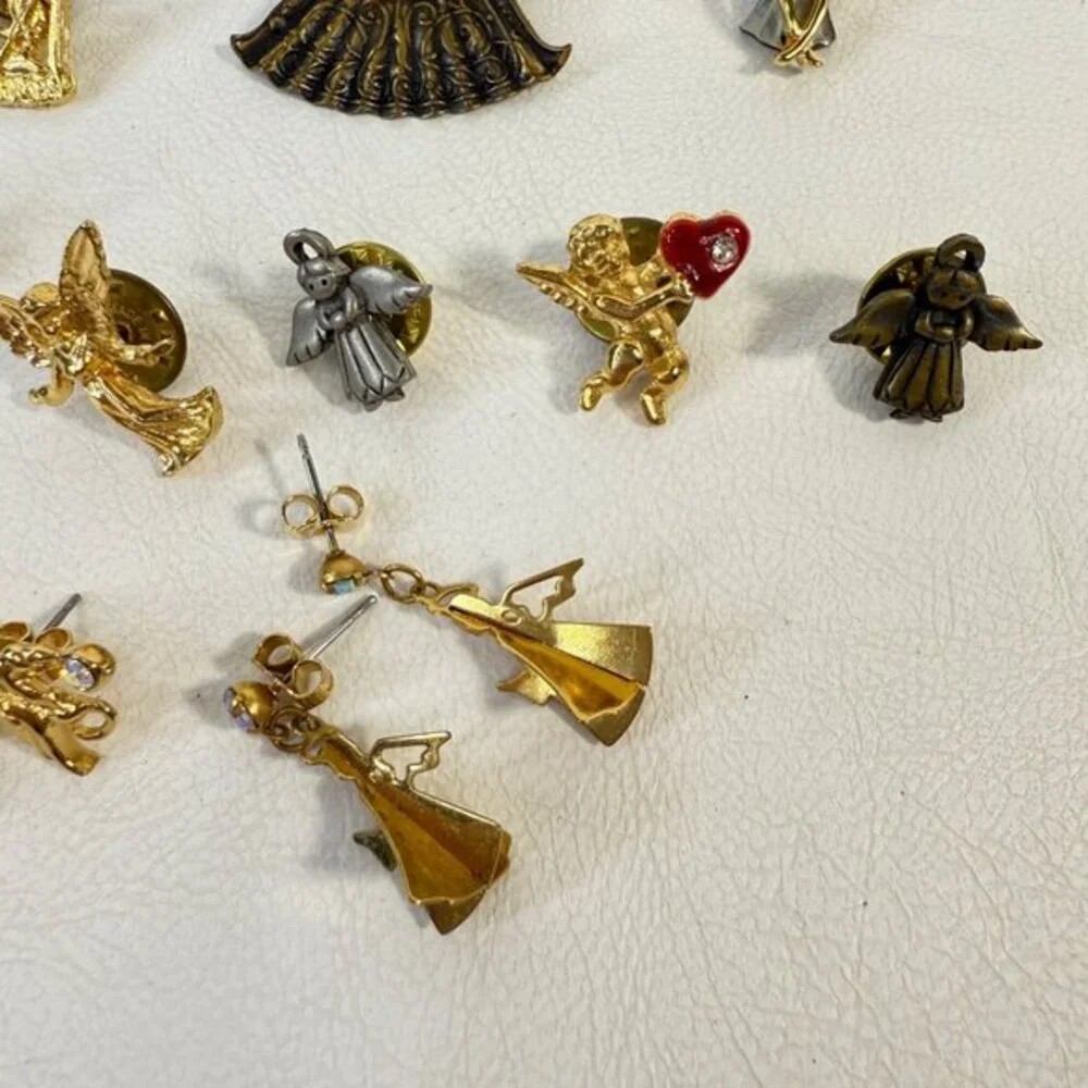 Avon, JJ, Jonette gold tone